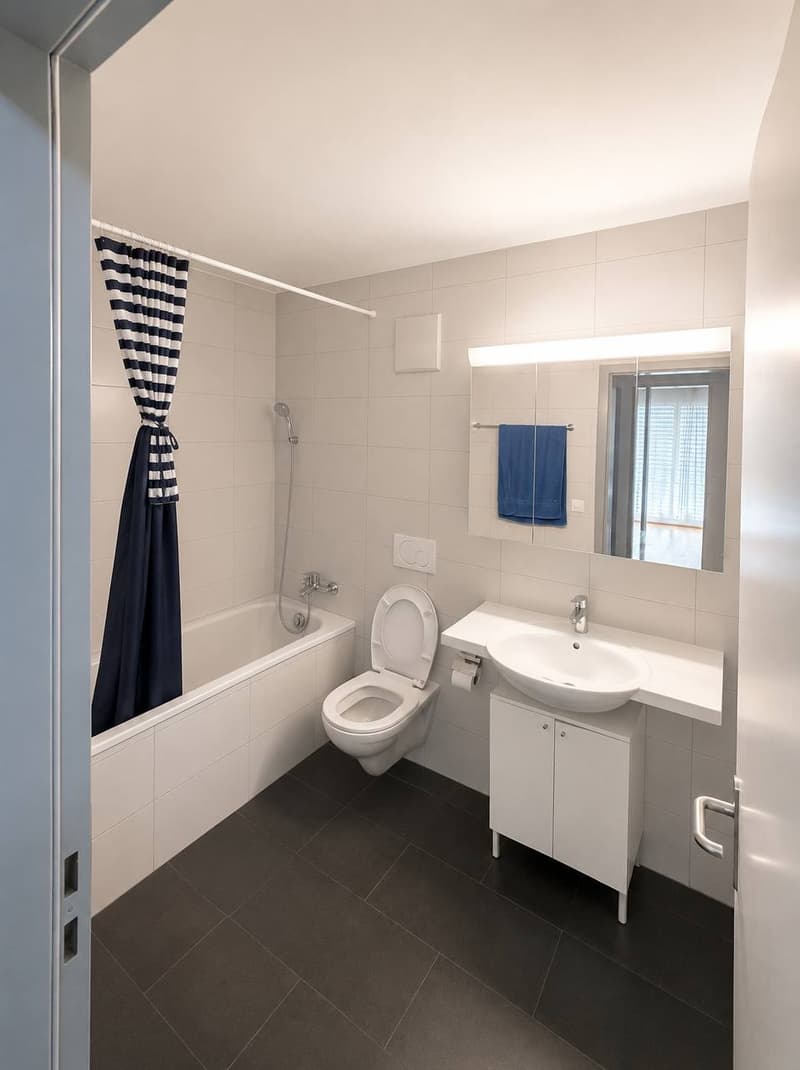 Appartement lumineux 4.5 pièces avec balcon et belle vue à Niederwangen près de Berne (7)