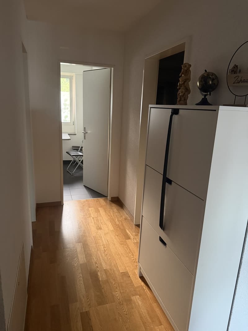 Appartement à proximité immédiate de la gare d'Oberglatt (2)