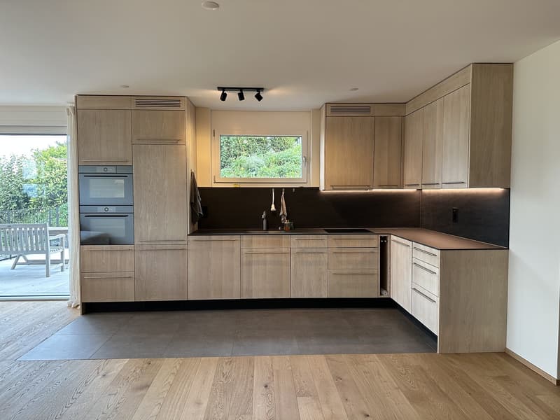 Appartement meublé de 3,5 pièces à Horgen avec vue sur le lac spacieuse, limité à 4 mois (4)