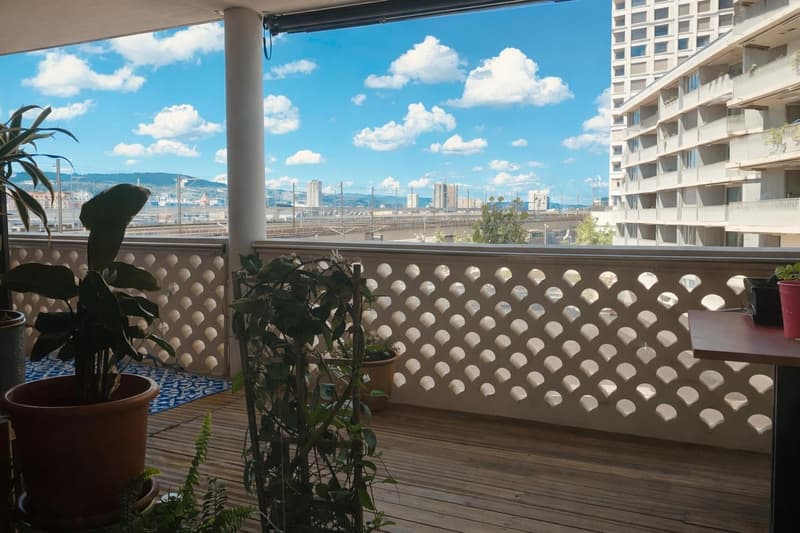 Helles & vollständig möbliertes 2.5-Zimmer-Apartment mit großem Balkon Zürich Zentrum (5)