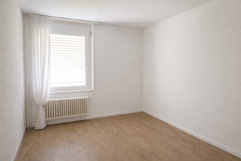 Appartement meublé de 3,5 pièces avec balcon dans le quartier de Matthof (Limité du 01.11.2026 au 30.04.2027) (3)