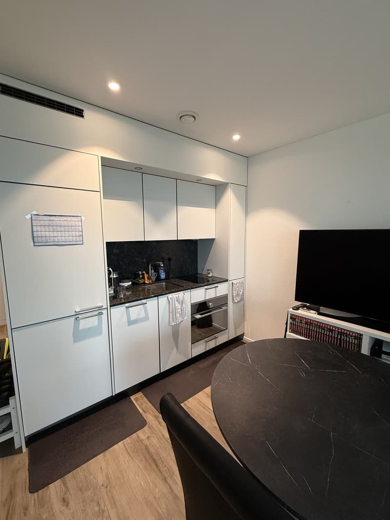 Modern studio on the 16th floor with stunning view (6)