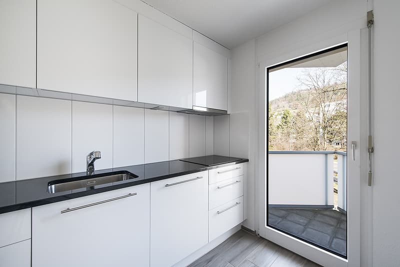 Moderne 2,5 Zimmer Whn Nachmieter Gesucht (3)