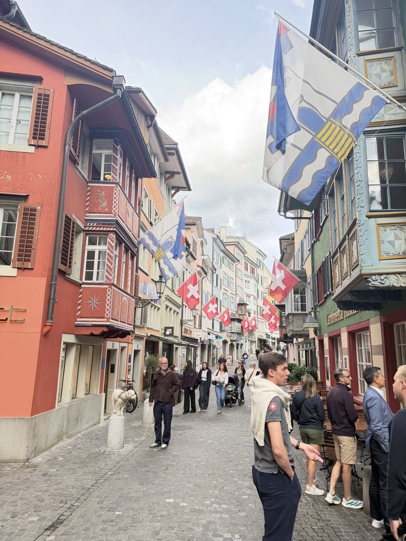 Chambre meublée dans un appartement de charme en vieille ville et terrasse privée (option pour un bail à long terme) (11)