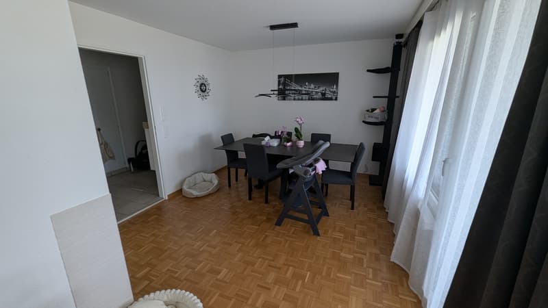 Helle 4.5-Zimmer-Wohnung in Wiesendangen  ruhig, familienfreundlich und barrierefrei (3)