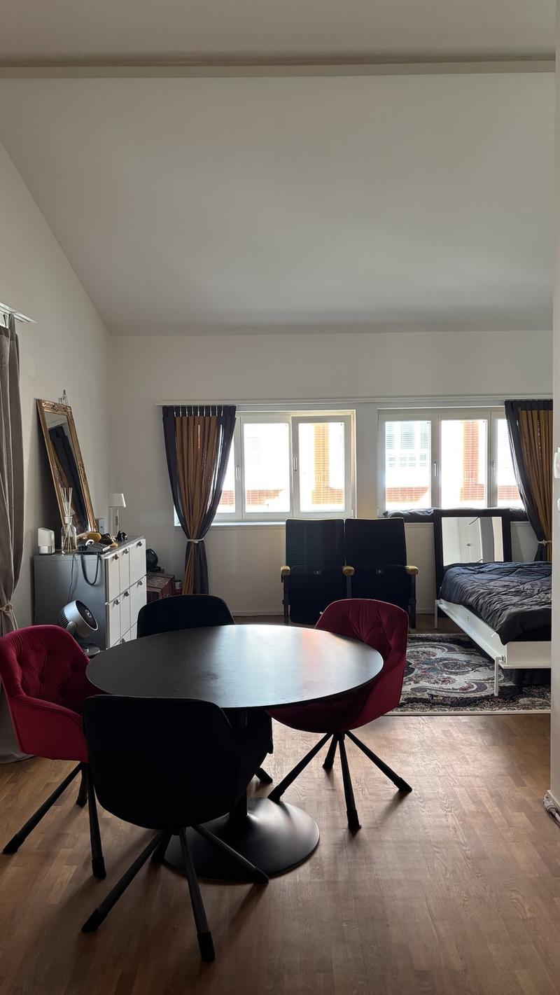 Studio in District 4, quiet with a lot of comfort (3)