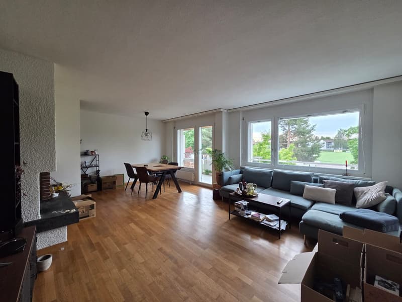 Charming 2.5-Room Apartment with Balcony in Dübendorf. CHF 1,915/month | Available immediately (1)