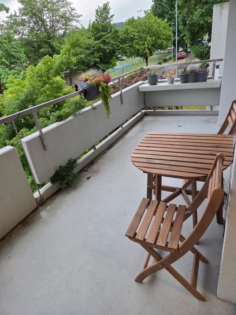 Charming 2.5-Room Apartment with Balcony in Dübendorf. CHF 1,915/month | Available immediately (4)