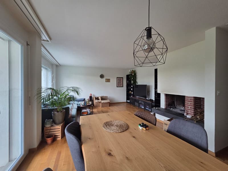Charming 2.5-Room Apartment with Balcony in Dübendorf. CHF 1,915/month | Available immediately (2)