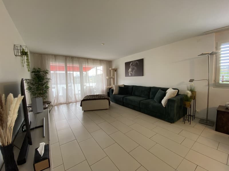 Locataire recherché pour un appartement de 3,5 pièces au 2e étage à Bülach. (1)
