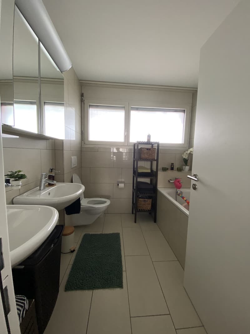 Locataire recherché pour un appartement de 3,5 pièces au 2e étage à Bülach. (8)