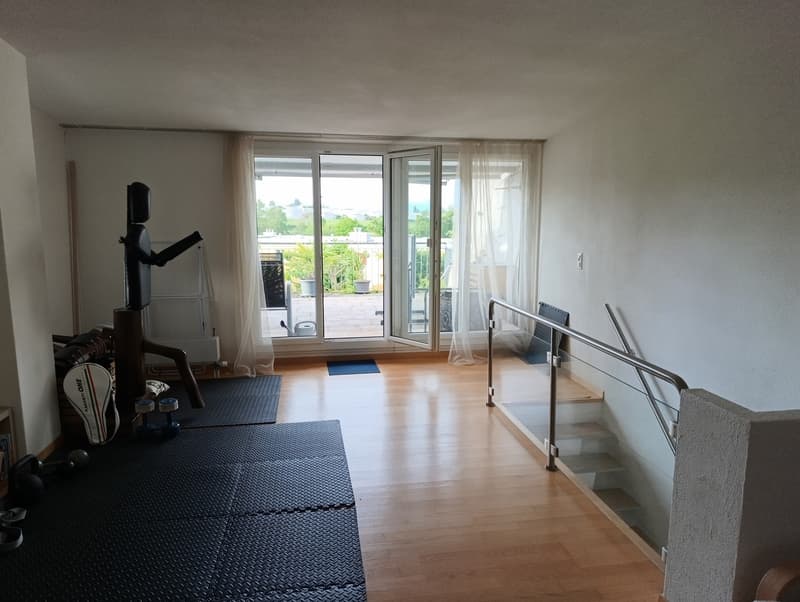 Nachmieter gesucht - Helle 2.5- Zimmer Maisonette-Wohnung mit Alpenblick und zwei Balkonen (9)