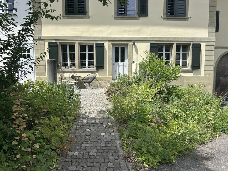Appartamento carino e tranquillo di 3,5 locali al piano terra a Ittigen con giardino (5)
