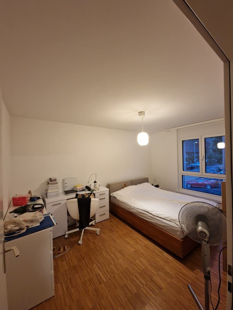 Schlafzimmer 1