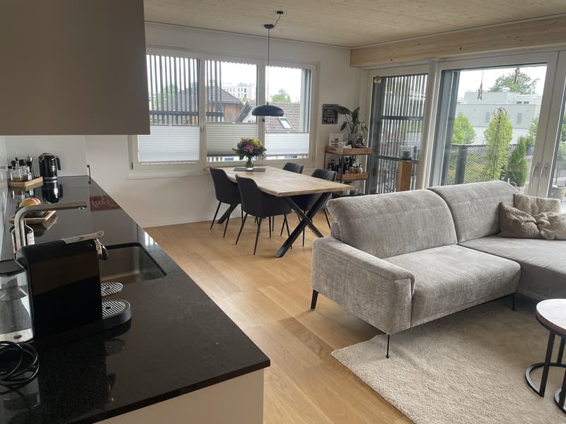 2.5 Zi-Wohnung - Wohnen am Dorfrand von Pfäffikon ZH mit 40m2 Terrasse (9)
