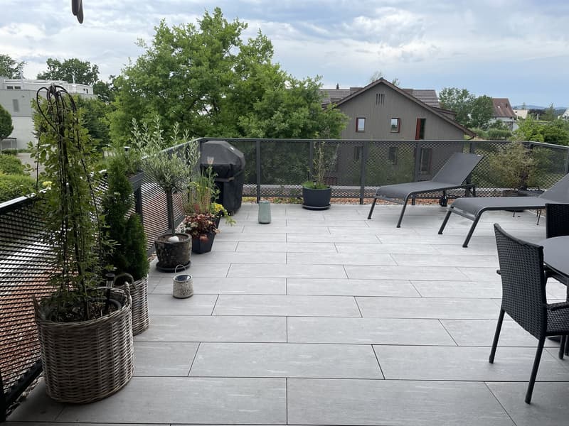 2.5 Zi-Wohnung - Wohnen am Dorfrand von Pfäffikon ZH mit 40m2 Terrasse (6)