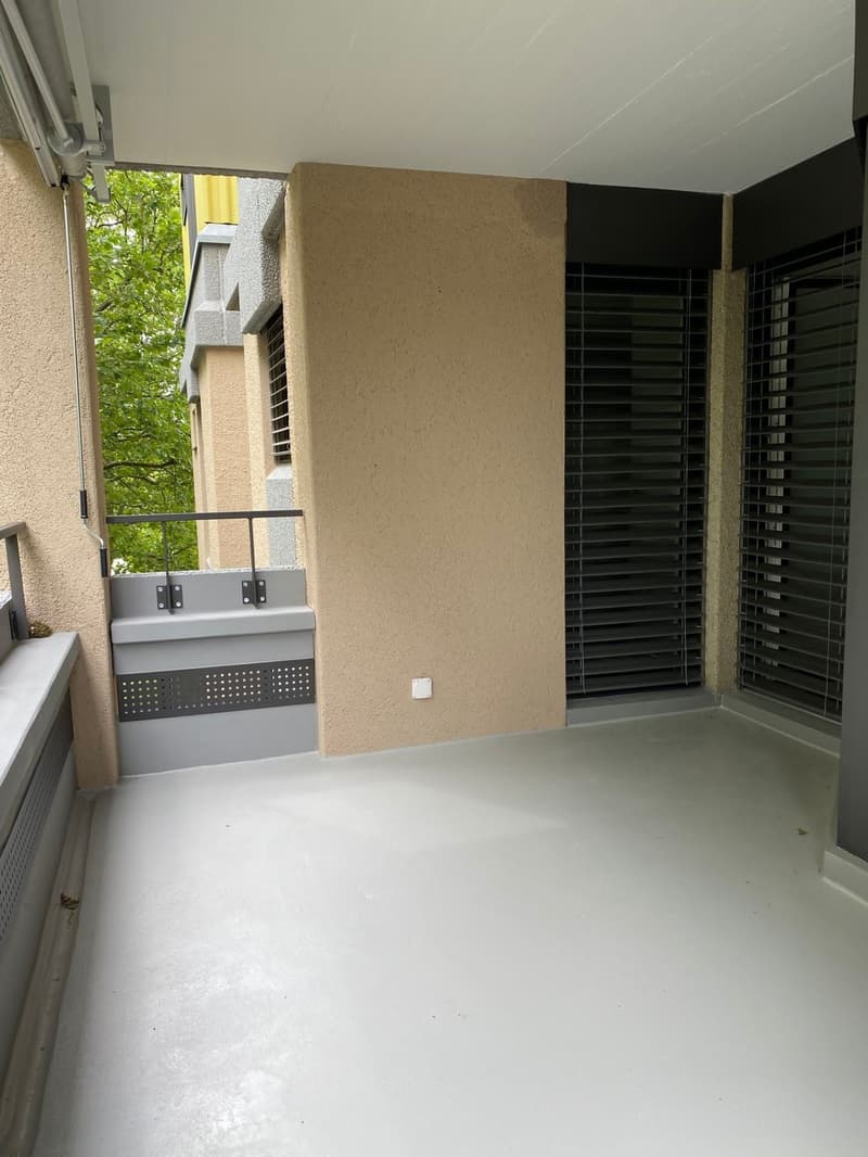 Appartamento moderno 2.5 locali con ampio balcone a Ostermundigen (8)