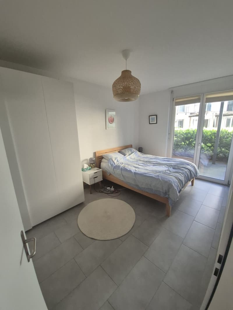 Appartement moderne à proximité de la gare d'Oerlikon (sous-location temporaire) (2)
