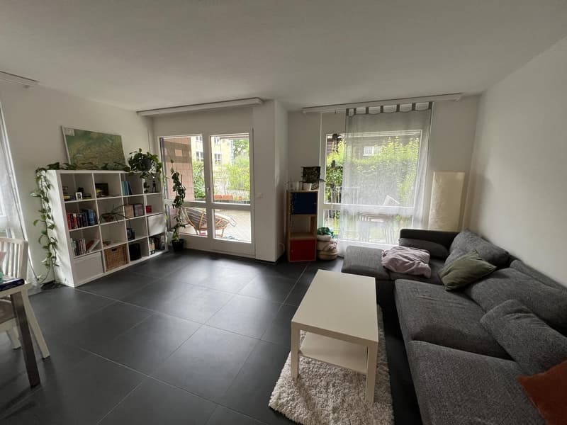 Quiet ground floor apartment, furnished and temporary (1)