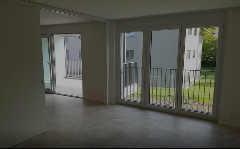 Appartamento luminoso e moderno di 2,5 locali agli standard di proprietario occupante (3)