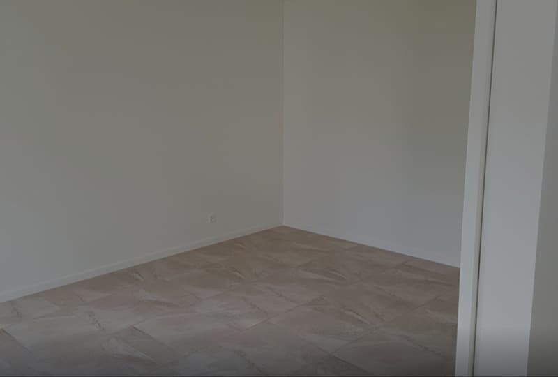 Appartamento luminoso e moderno di 2,5 locali agli standard di proprietario occupante (9)
