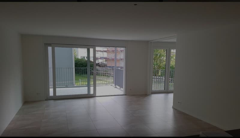 Appartamento luminoso e moderno di 2,5 locali agli standard di proprietario occupante (11)