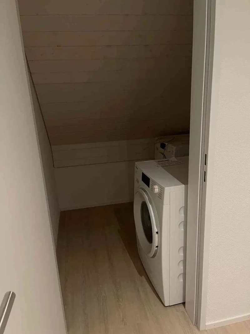 Moderne 4.5-Zimmer-Maisonettewohnung in Weiningen ZH (9)