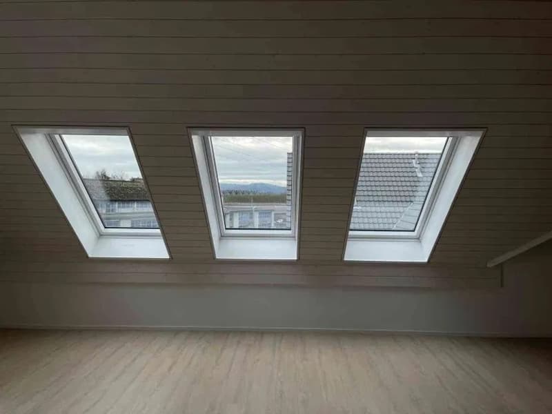Moderne 4.5-Zimmer-Maisonettewohnung in Weiningen ZH (1)