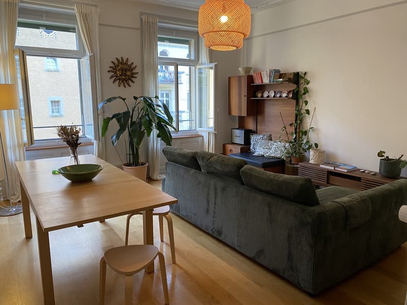 Beautiful and light 3-room apartment in the heart of Bern - available for short term sub-let. (1)