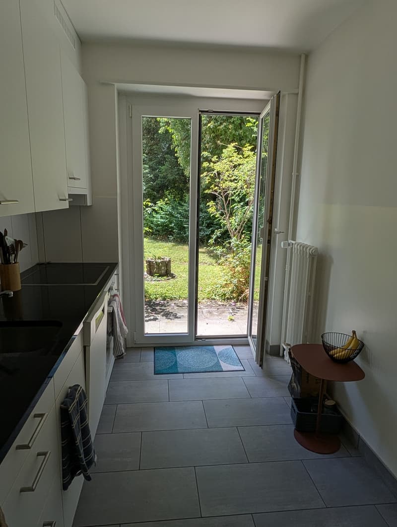 Helle 2-Zimmer Wohnung mit Garten zu untervermieten (7)