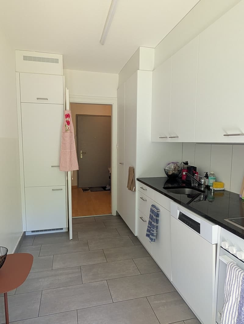 Helle 2-Zimmer Wohnung mit Garten zu untervermieten (8)