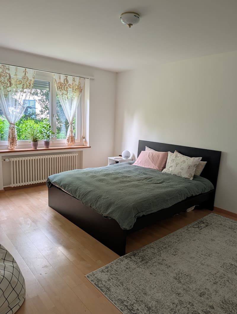 Helle 2-Zimmer Wohnung mit Garten zu untervermieten (1)