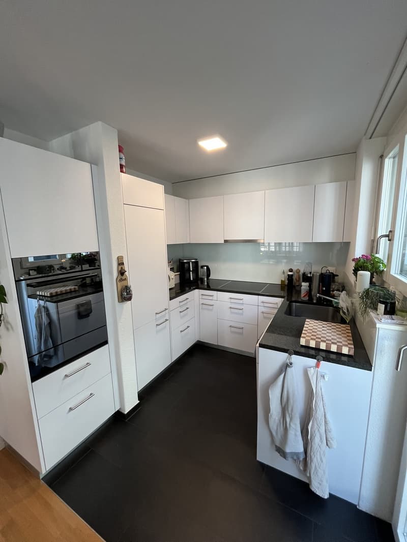 Bright 3.5-room apartment with balcony in central location in Lucerne (6)