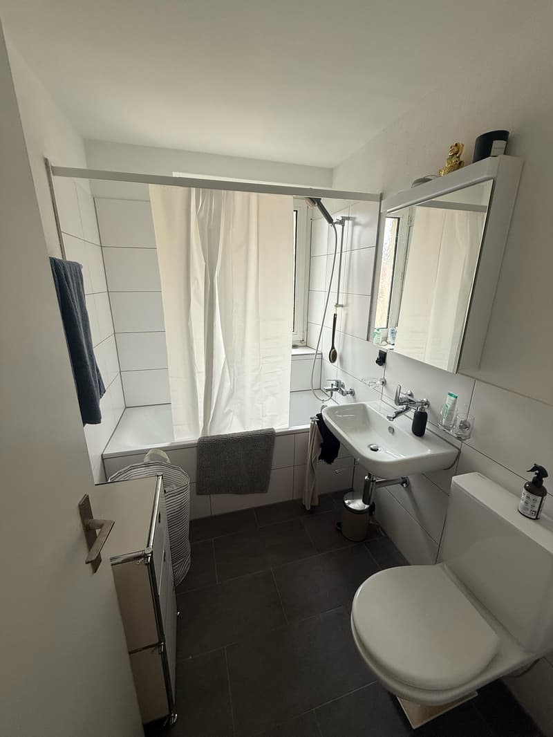 Room in a shared apartment in district 4 - 10-minute walk from the main station (4)