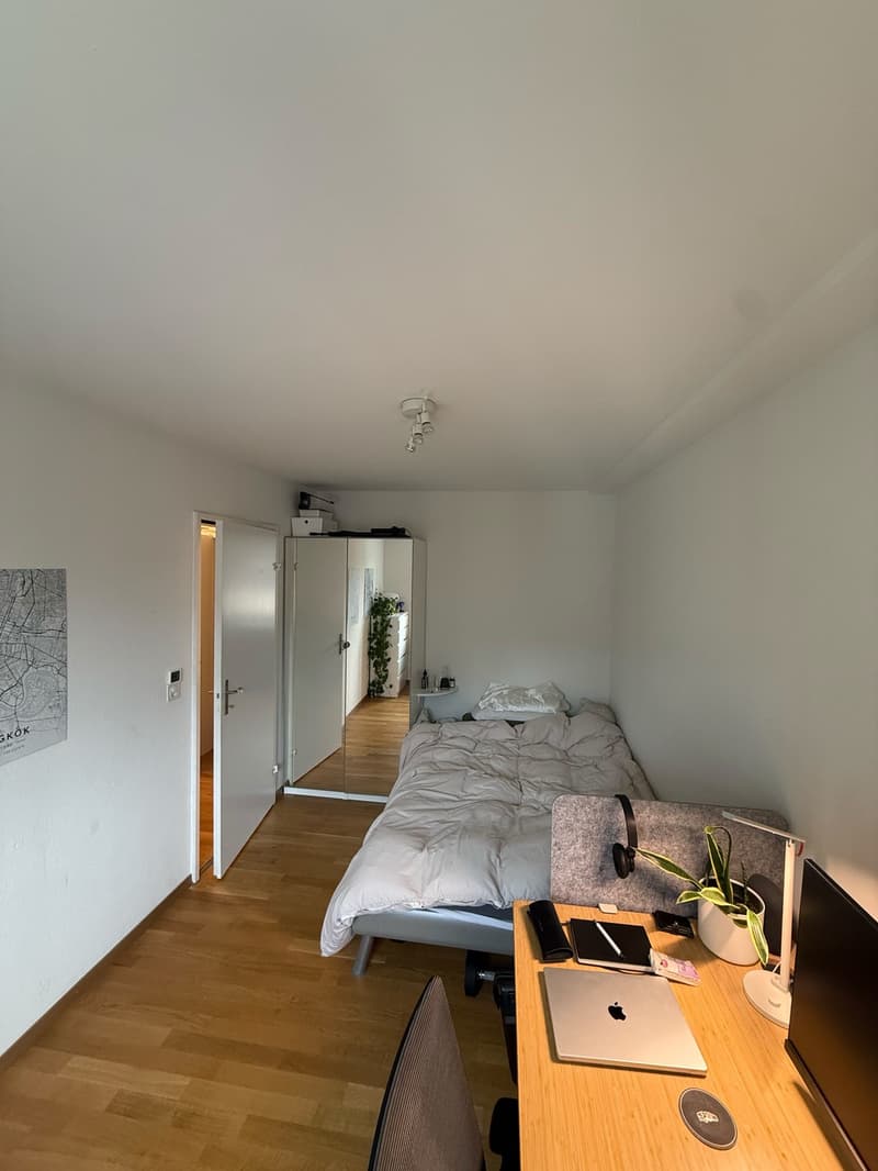 Room in a shared apartment in district 4 - 10-minute walk from the main station (2)