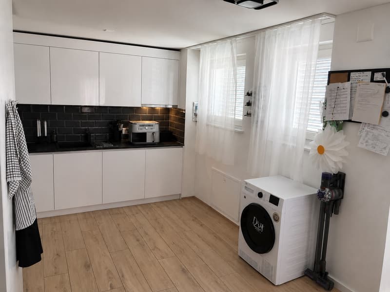Nachmieter gesucht- 4.5 Zimmer Wohnung (1)