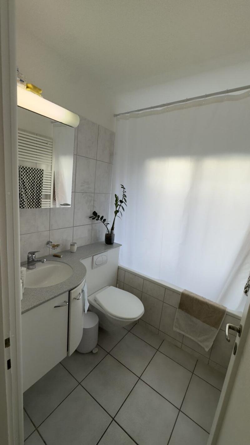 Appartement de 2,5 pièces élégant avec vue sur le lac à Wollishofen (3)