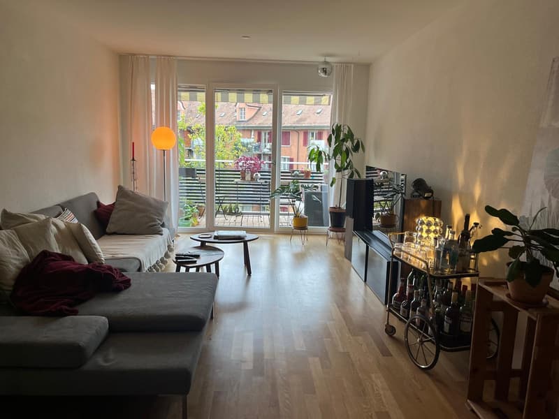 Flatmate wanted for 4.5-room apartment in prime location (1)