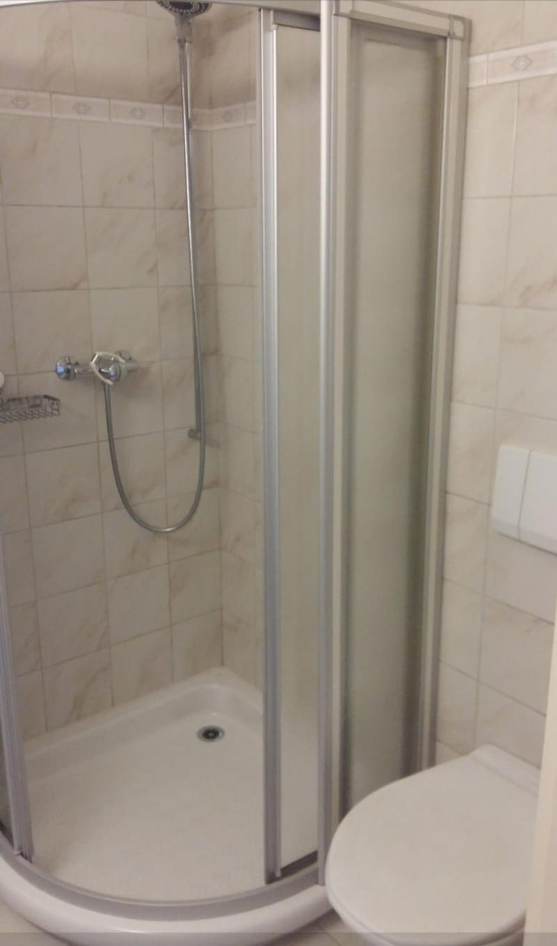 Appartement 4,5 pièces avec 2 balcons, 2 salles de bains et poêle en faïence (8)