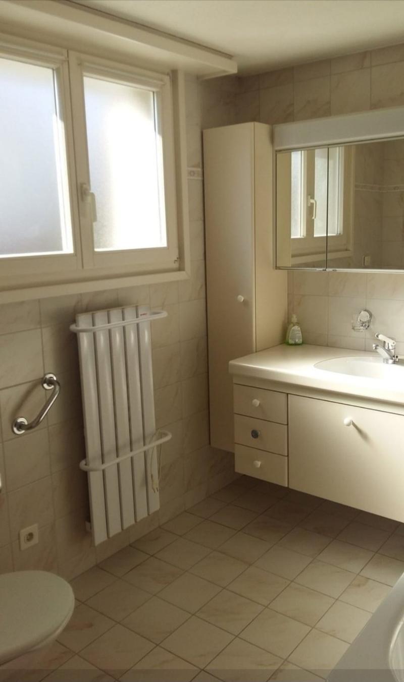 Appartement 4,5 pièces avec 2 balcons, 2 salles de bains et poêle en faïence (9)