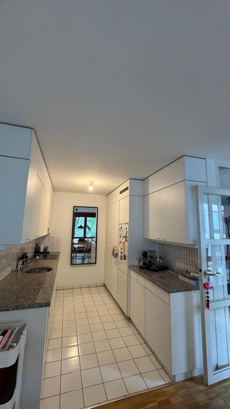 Charmante 2.5-Zimmer-Wohnung bei der Europaallee ab 1. Juli (7)