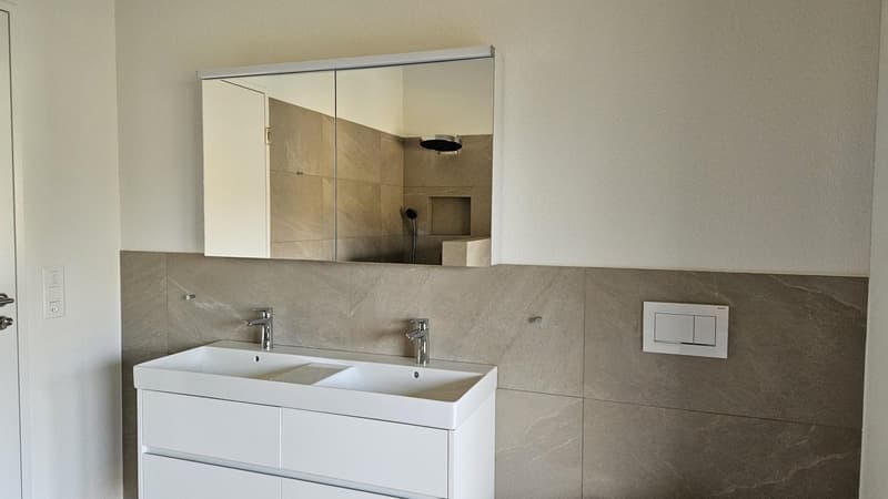 5.5 Room Maisonette Apartment in DEFH with Balcony and Garden (2)