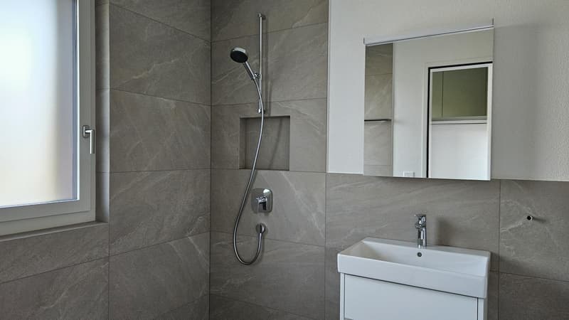 5.5 Room Maisonette Apartment in DEFH with Balcony and Garden (4)
