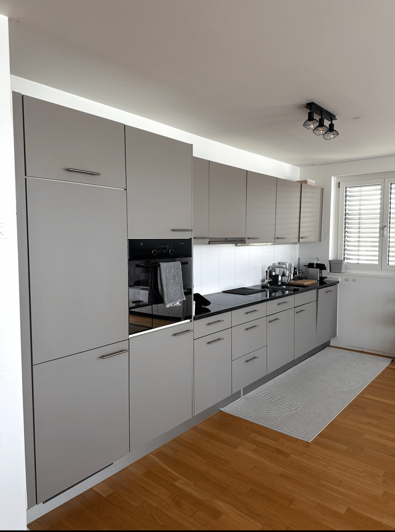 Incantevole appartamento attico 3.5 locali con 2 terrazze e vista panoramica a Uster (2)