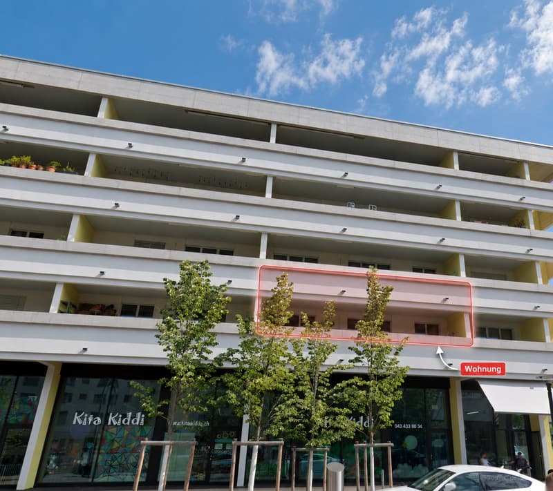 Modern 2.5 room apartment with large balcony and underground parking space in Schlieren (12)