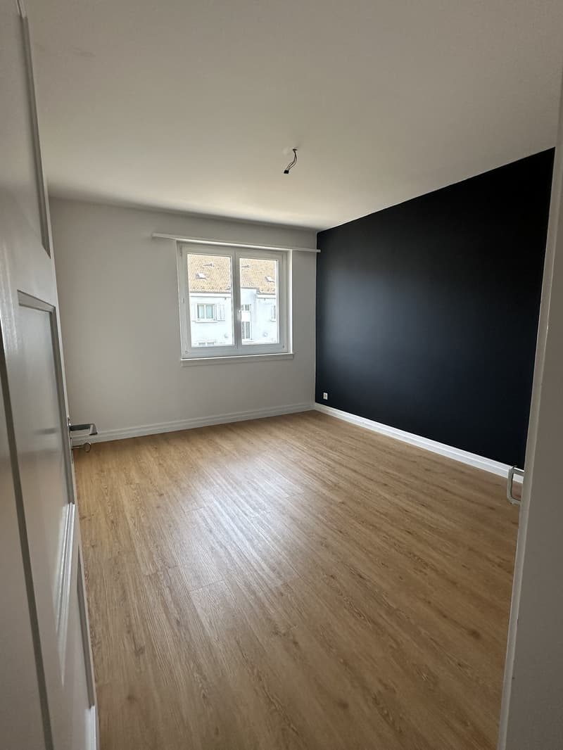 Beautiful 2-room apartment in Altstetten with balcony (5)