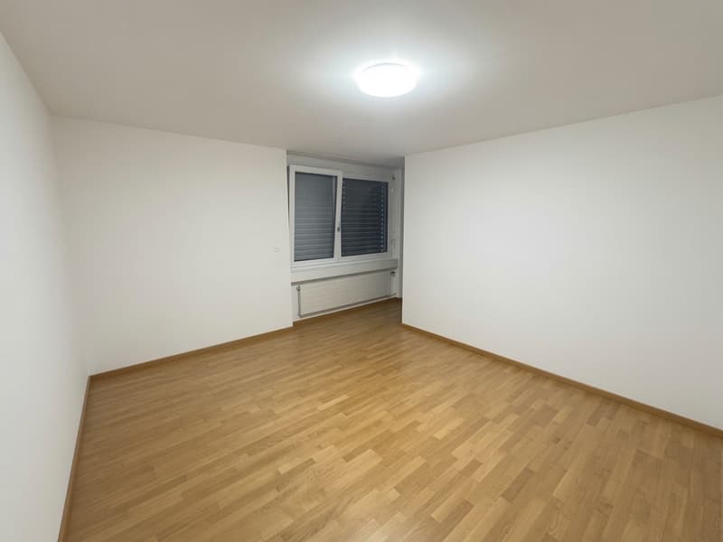 Moderne 2.5-Zimmer-Wohnung (67 m²) zentral in Wetzikon (5)