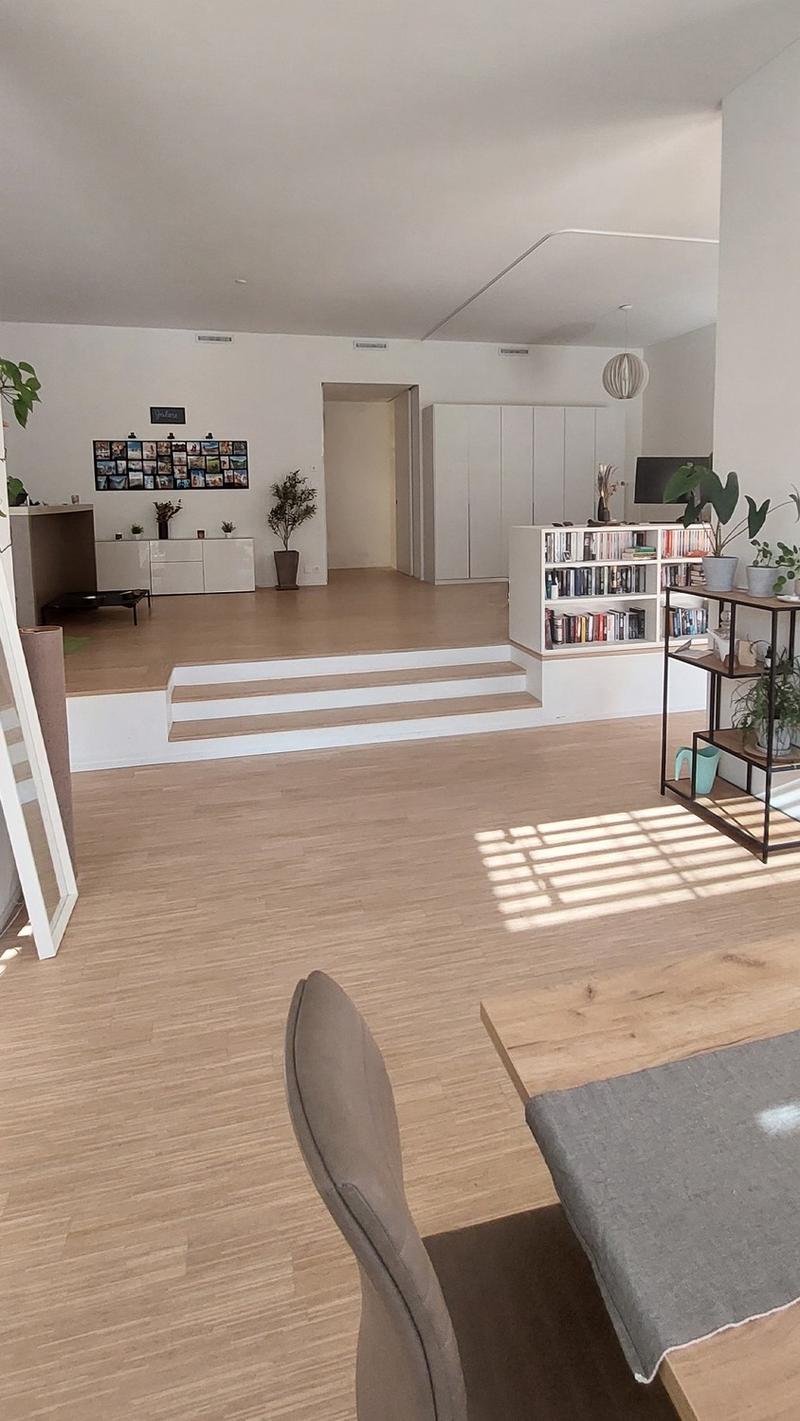 Loft-style apartment with 115 m², high rooms / direct courtyard access NACHMIETER (2)