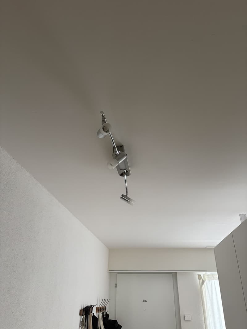 Appartamento luminoso di 1,5 locali con balcone ad Altstetten (11)
