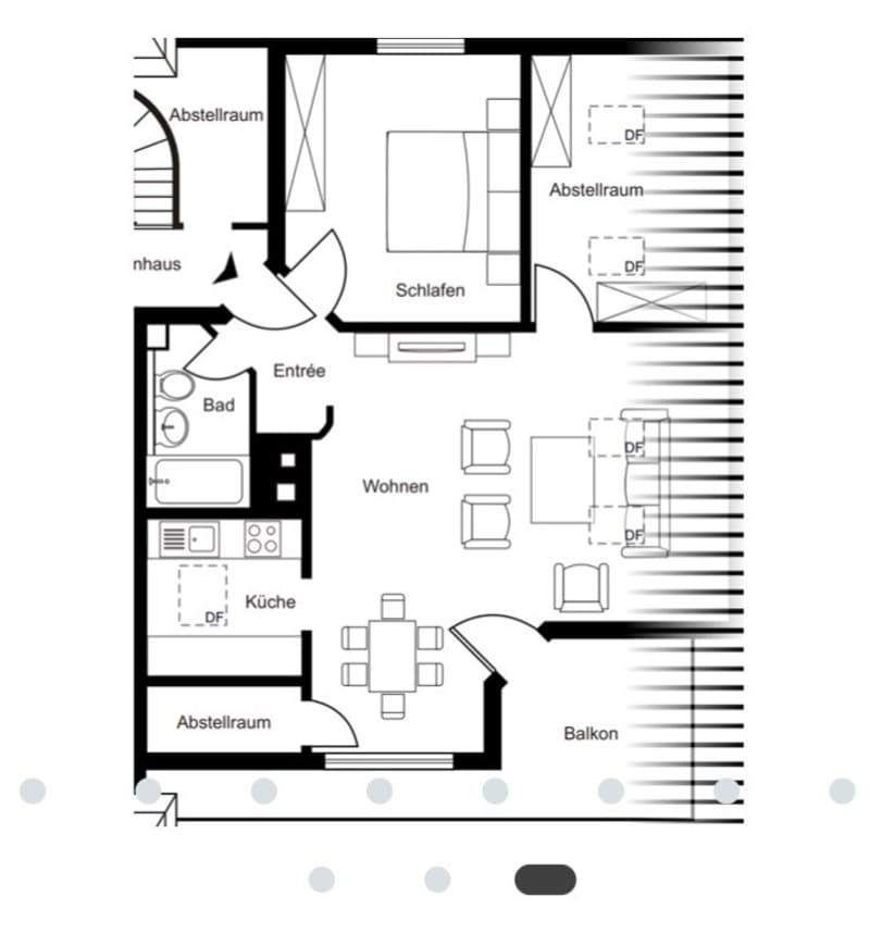 Accogliente appartamento mansardato di 3,5 locali con grande proprietà e balcone (2)